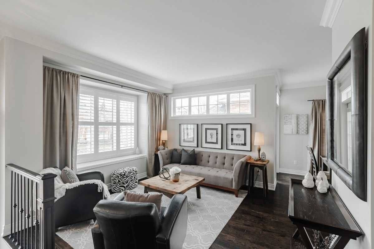 Oakville, ON L6M 3R5,1502 Sandpiper RD