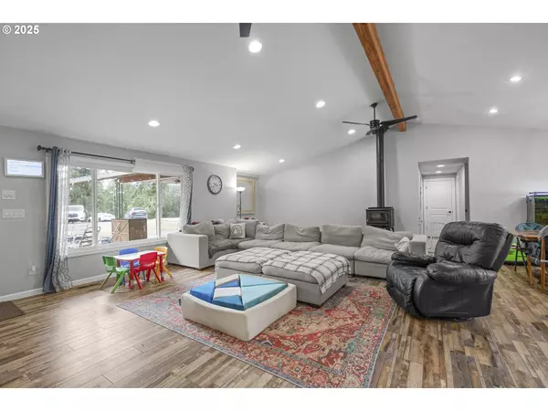 Lebanon, OR 97355,40189 MOUNT HOPE DR