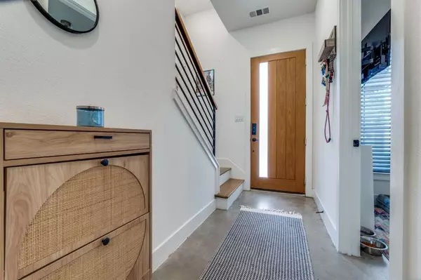 Dallas, TX 75204,3200 Ross Avenue #36