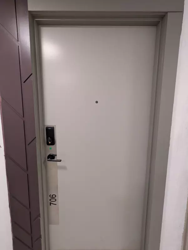 Mississauga, ON L4Z 3X7,5105 Hurontario ST #706
