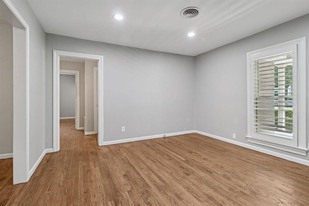 Fort Worth, TX 76109,3620 W Biddison Street