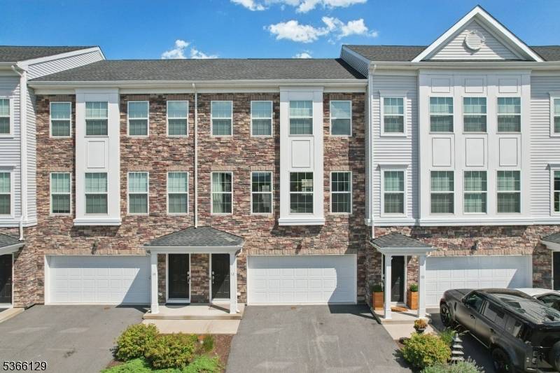 12 Colgate Dr, Morris Twp., NJ 07960