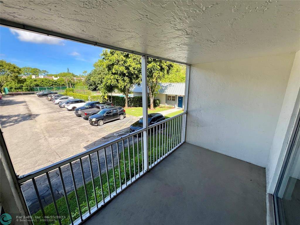 Coral Springs, FL 33065,3000 Riverside Dr #201-1