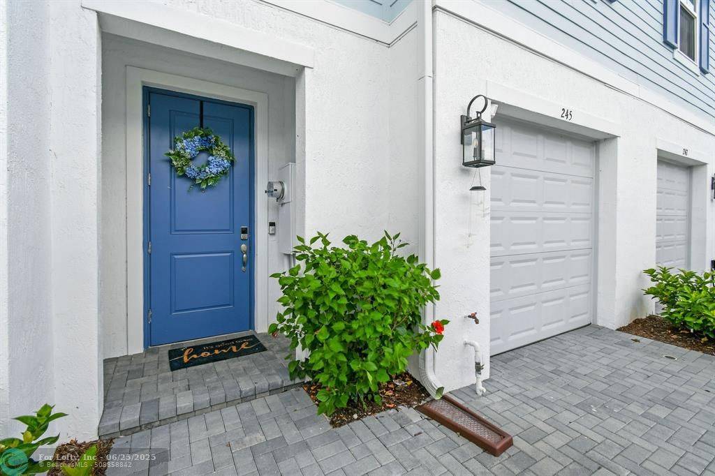 Stuart, FL 34994,[StreetName,UnitNumber,StreetNumber,StreetDirPrefix]