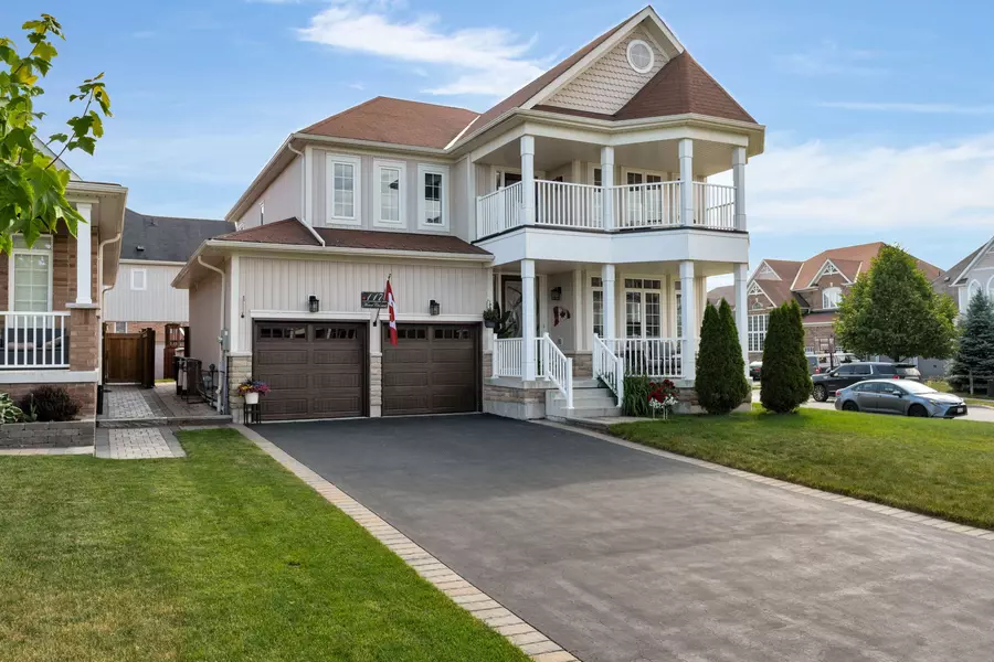 117 Mount CRES, Essa, ON L3W 0N2