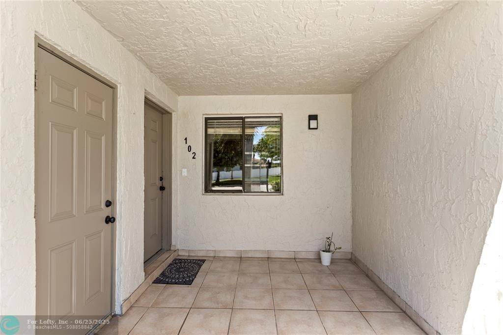 Weston, FL 33326,16211 SADDLE CLUB RD  #102