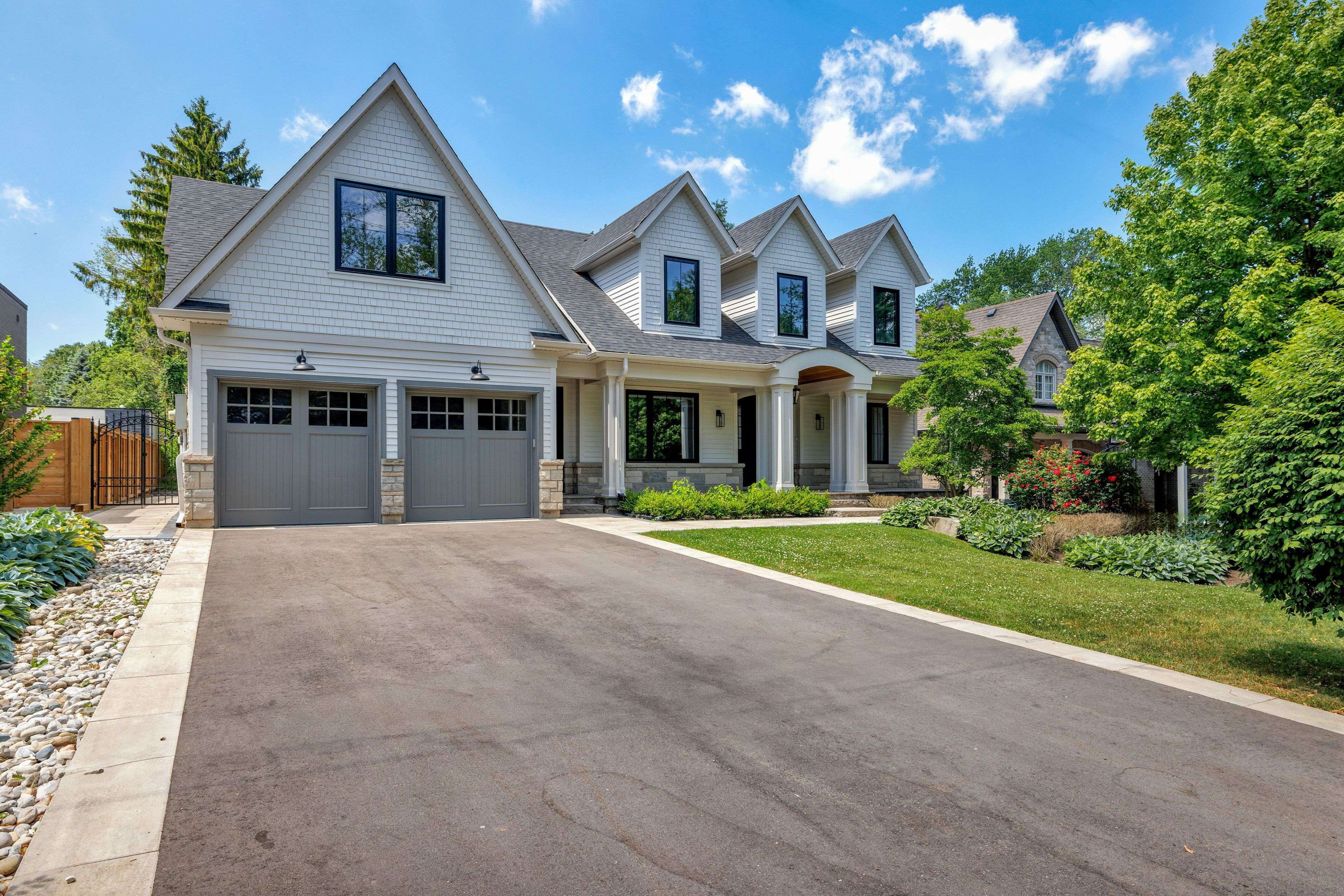 Oakville, ON L6L 4B6,24 Belvedere DR