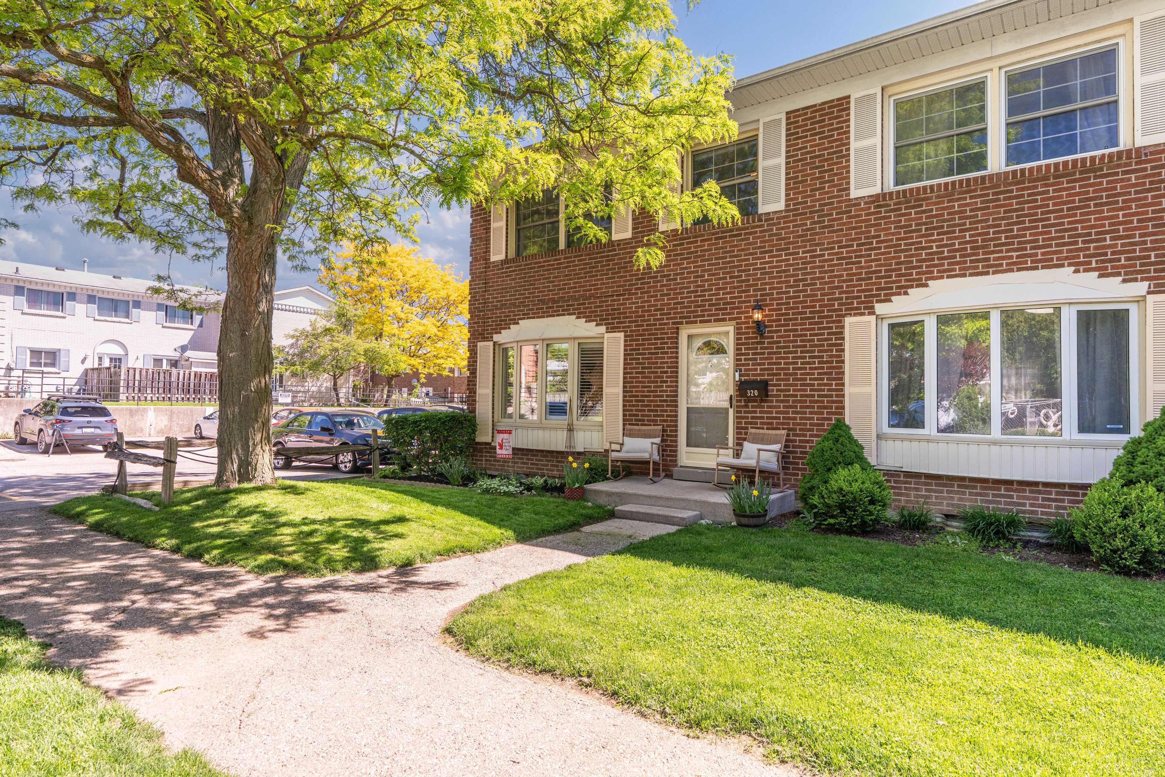 London North, ON N6G 2E9,320 Homestead CT