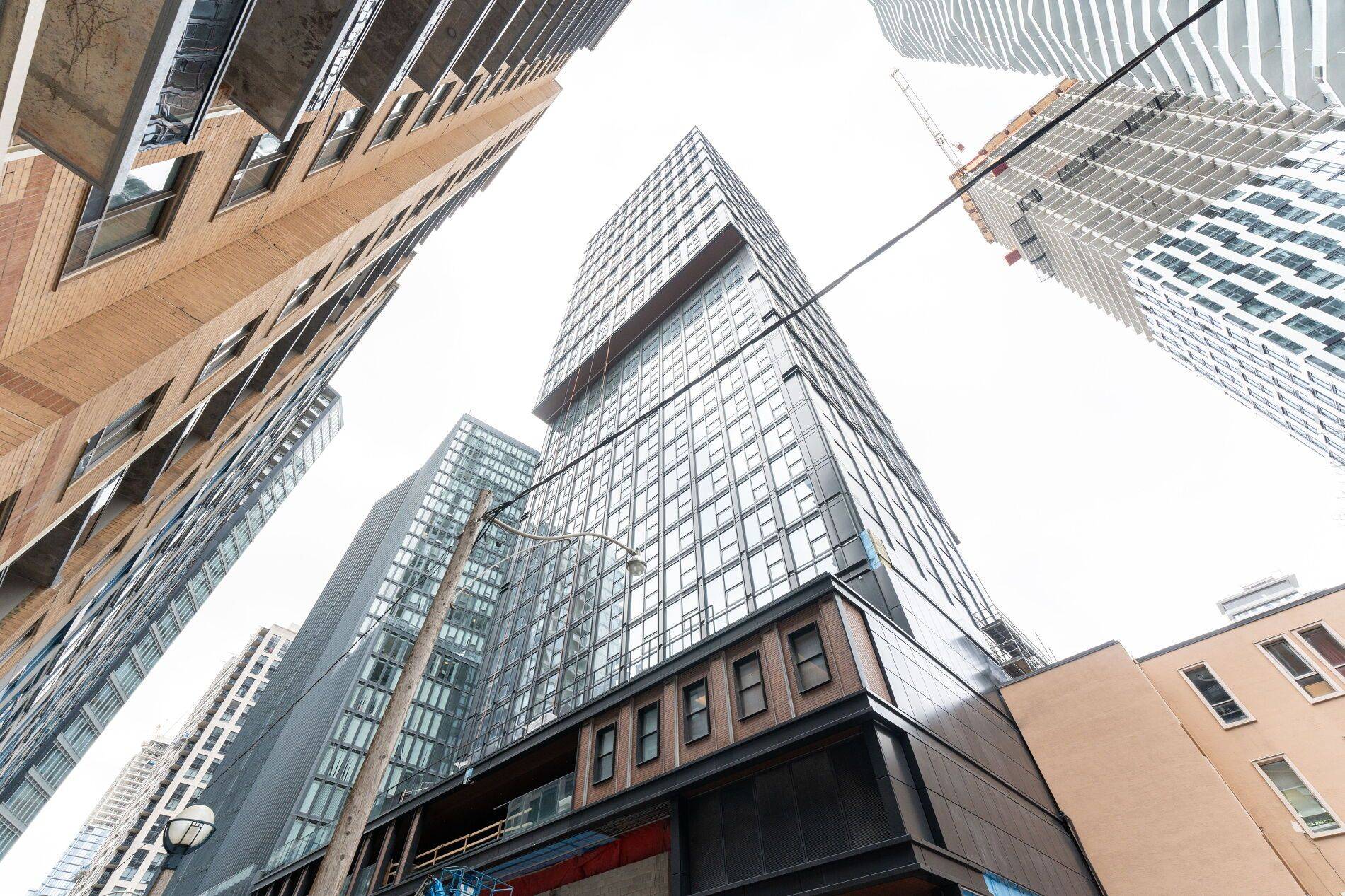 Toronto C08, ON M5B 0C5,82 Dalhousie ST #801