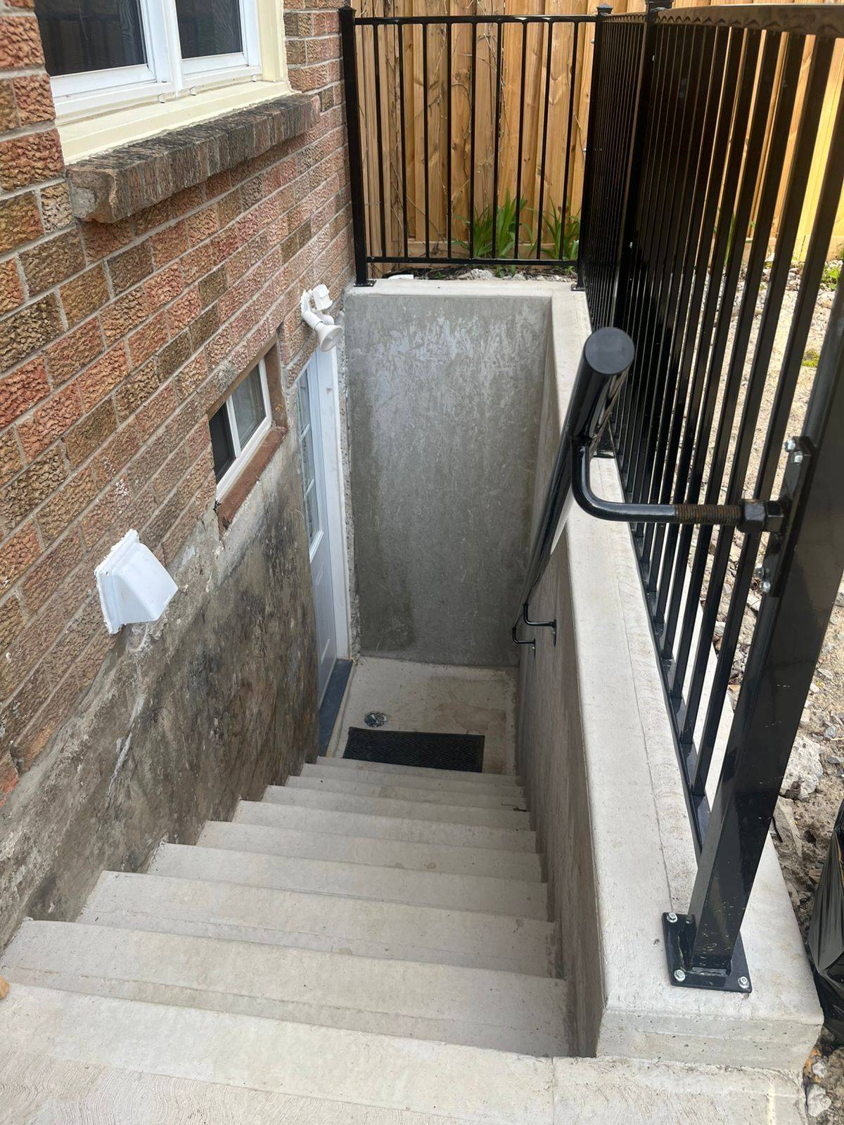 Pickering, ON L1V 4V2,683 Chiron (Basement) CRES