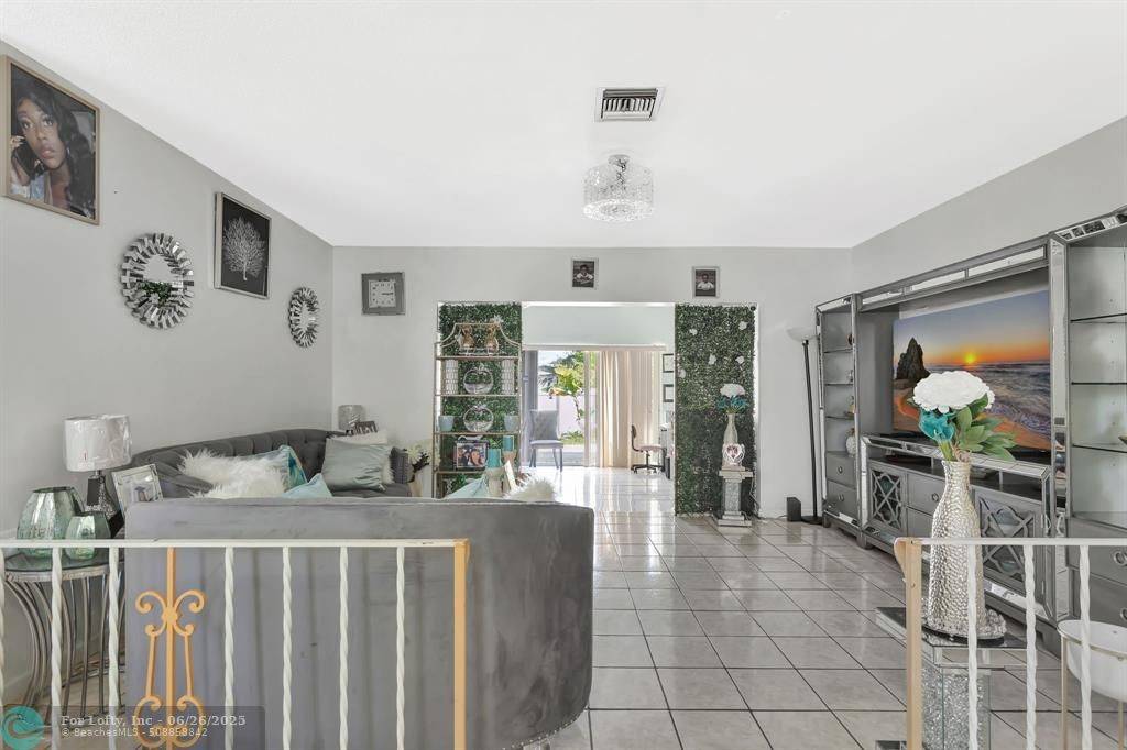 Lauderhill, FL 33313,1270 NW 56th Ave