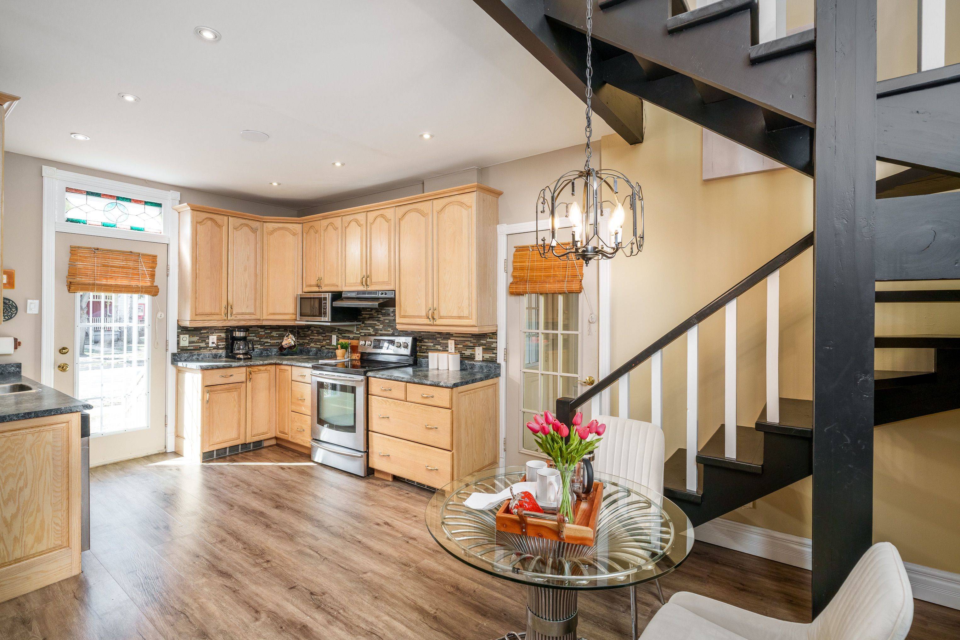New Tecumseth, ON L9R 1G7,102 Wellington ST E