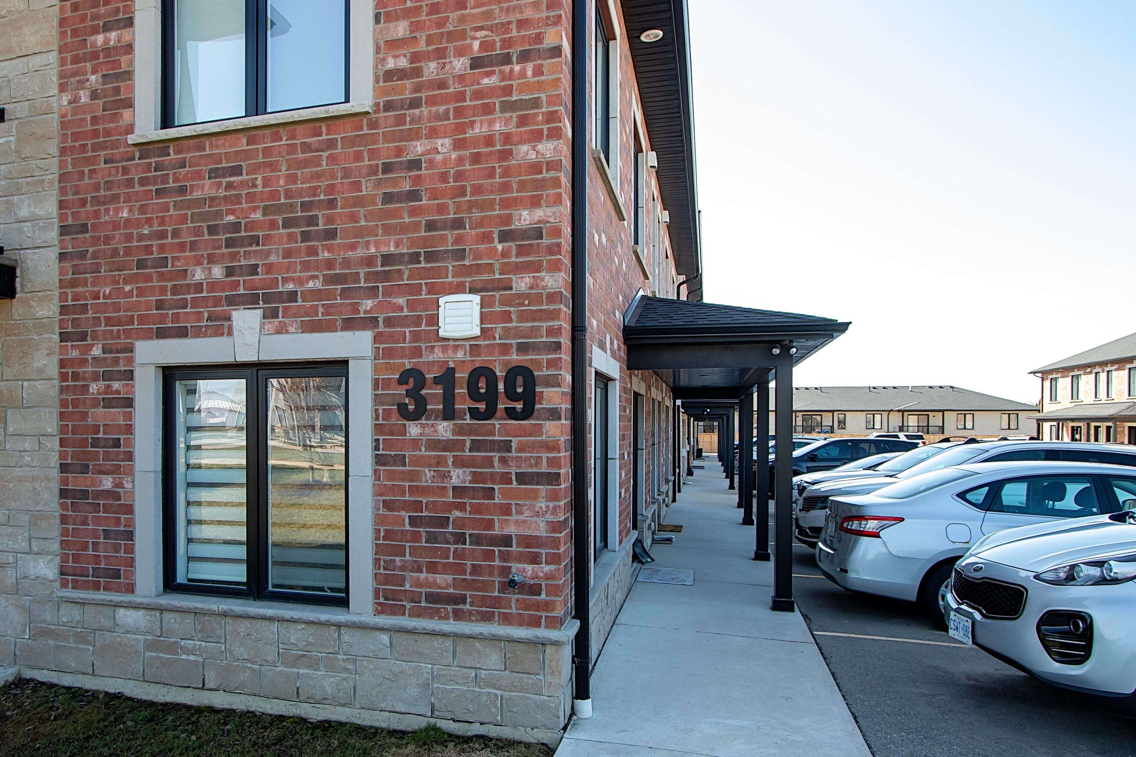 Stratford, ON N0K 1J0,3199 Vivian Line 37 N/A #12