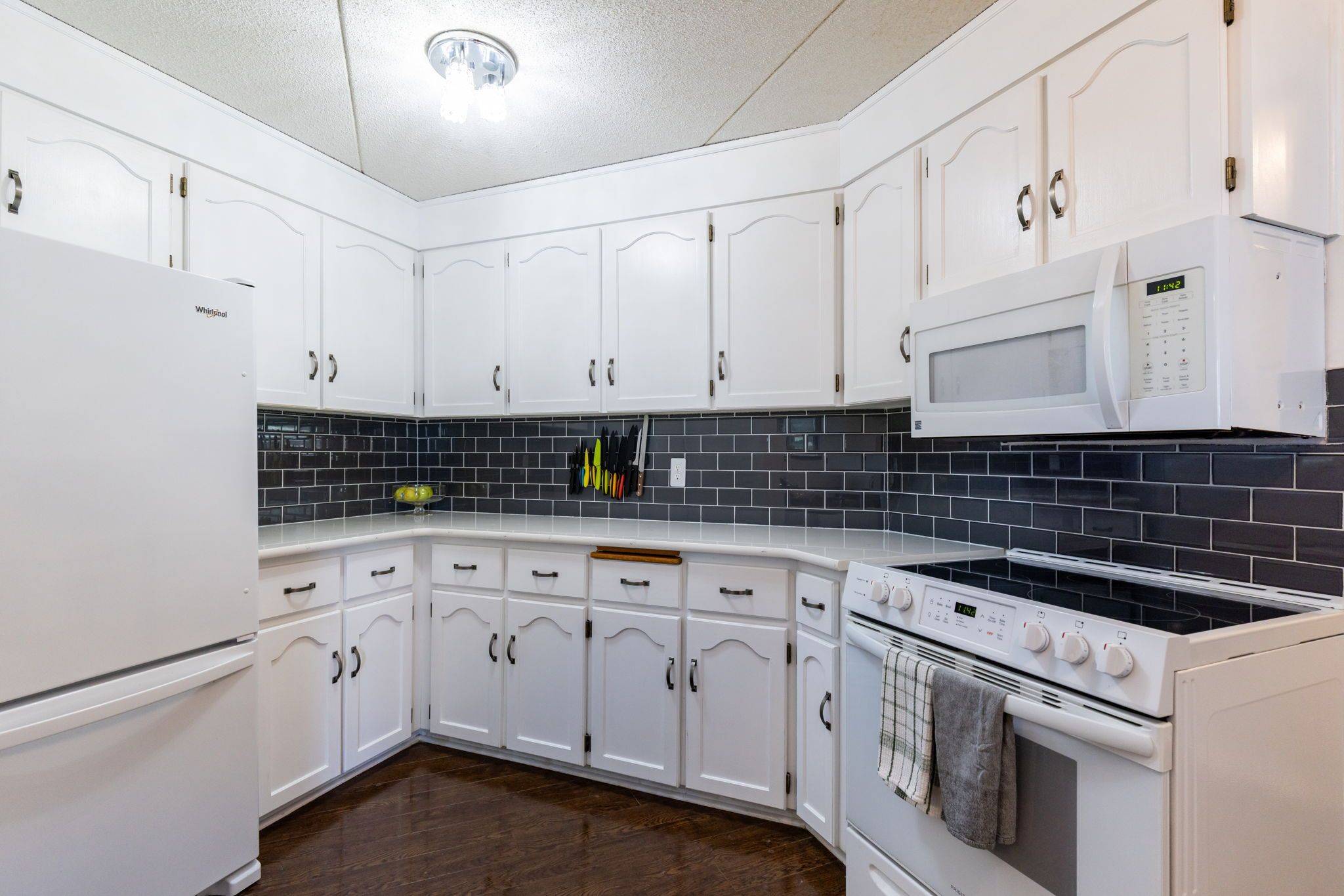 Guelph, ON N1G 4N7,8 Christopher CT #601