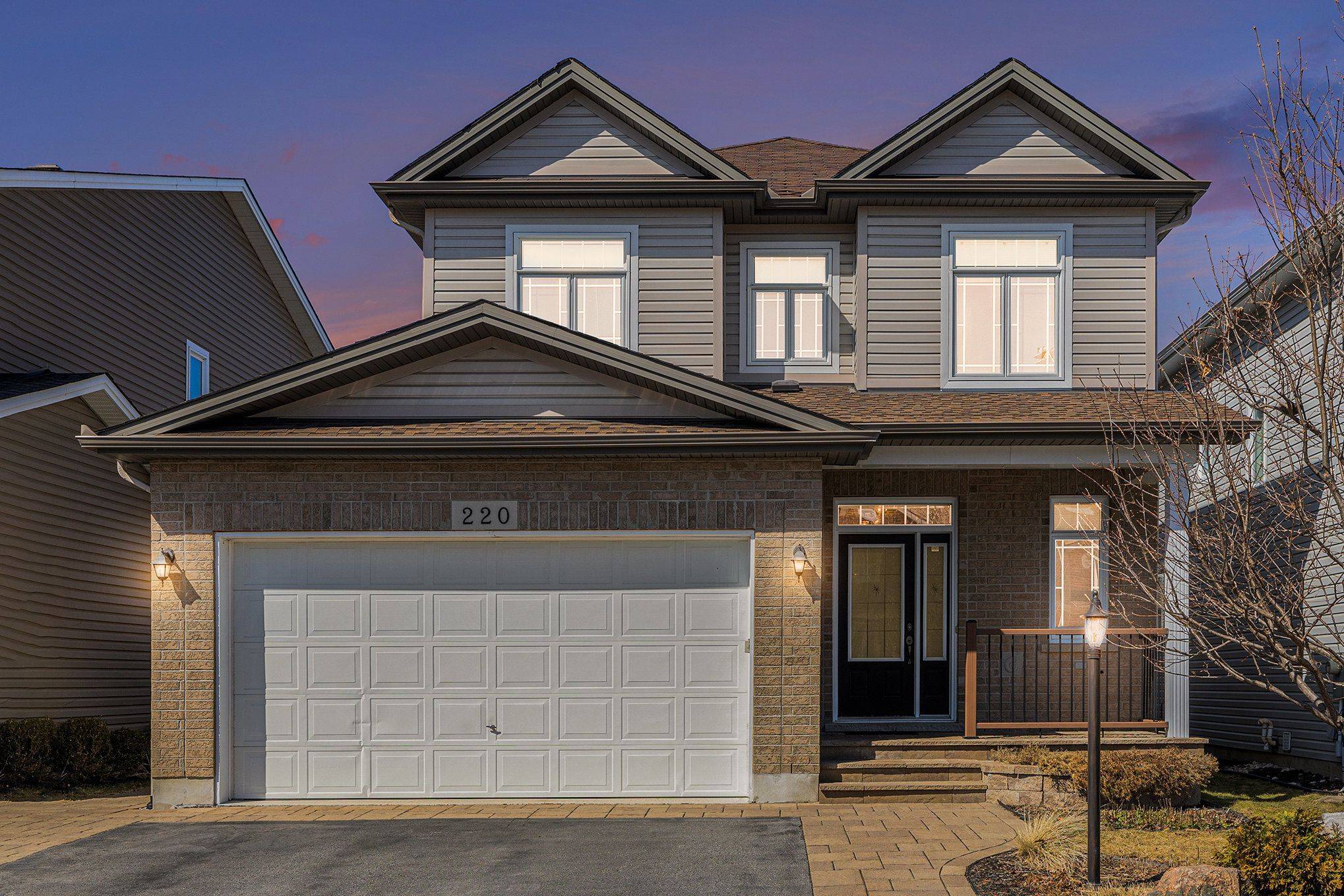 Kanata, ON K2W 0C1,220 Celtic Ridge CRES