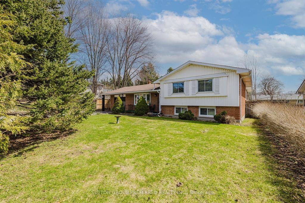 London North, ON N6G 5C4,120 Fanshawe Park RD W