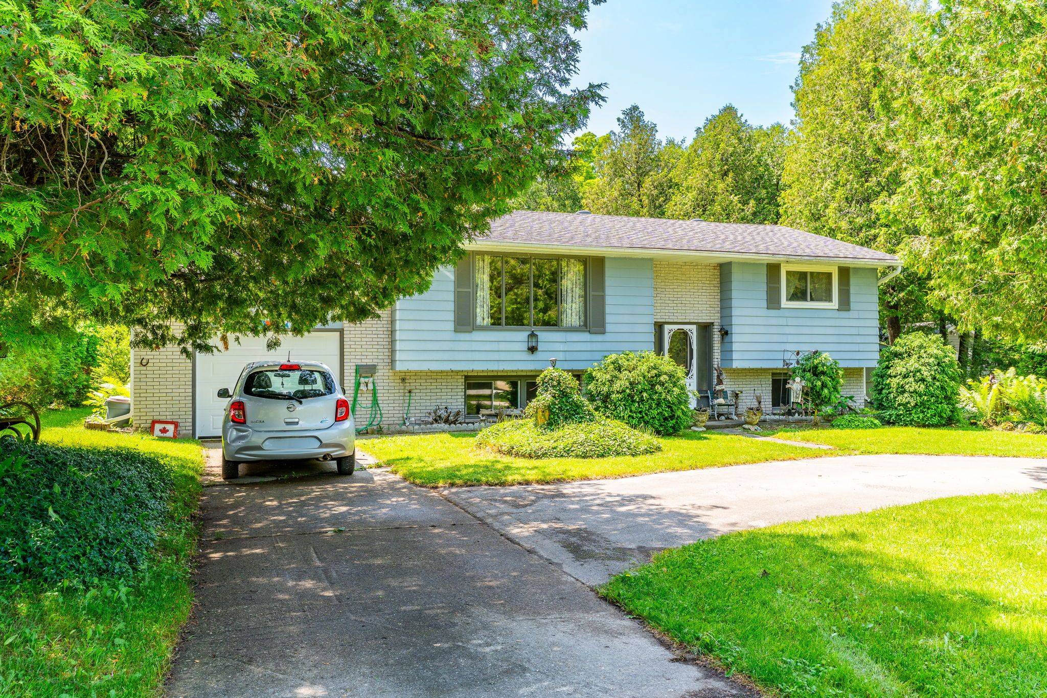 17 Front ST, South Bruce Peninsula, ON N0H 1P0