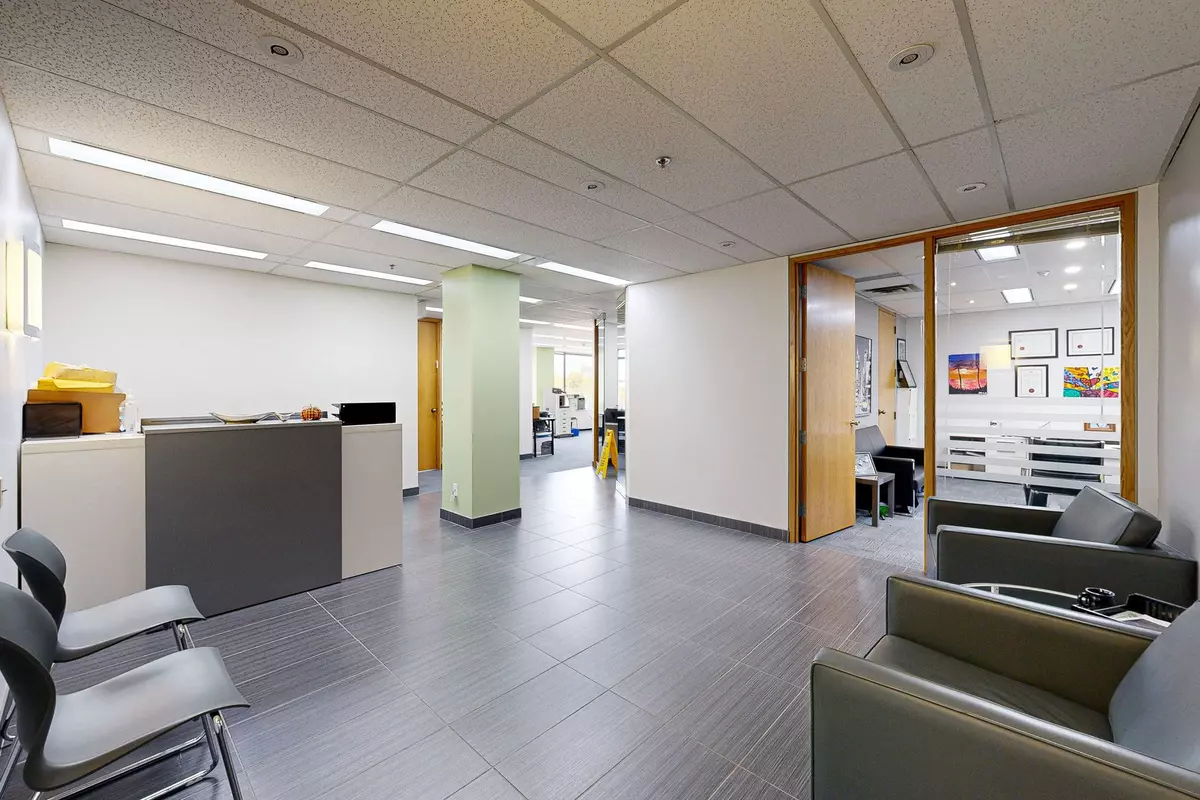 Toronto C14, ON M2N 5N1,45 Sheppard AVE E #302
