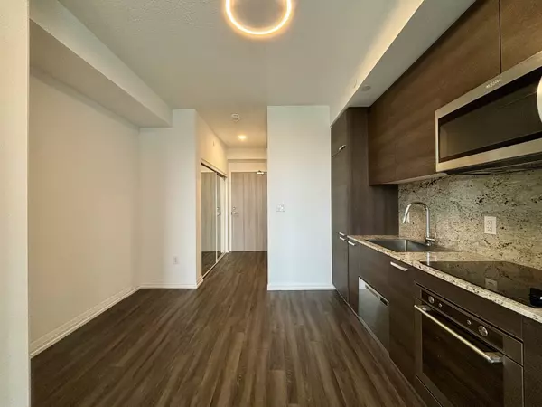 Toronto C07, ON M2N 0L2,75 Canterbury PL #1609