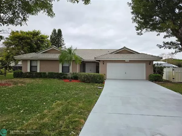 7219 NW 43rd St, Coral Springs, FL 33065