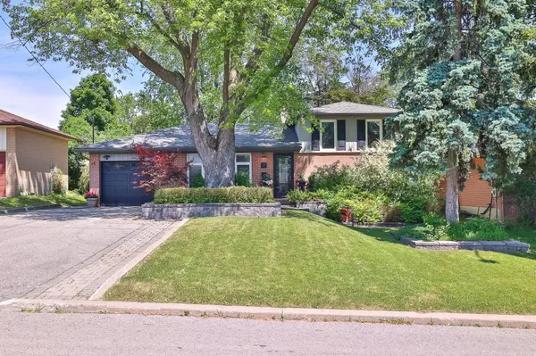 17 Arrowflight DR, Markham, ON L3P 1R9