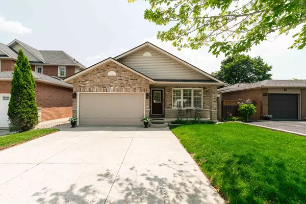 837 Upper Ottawa ST, Hamilton, ON L8T 3V4