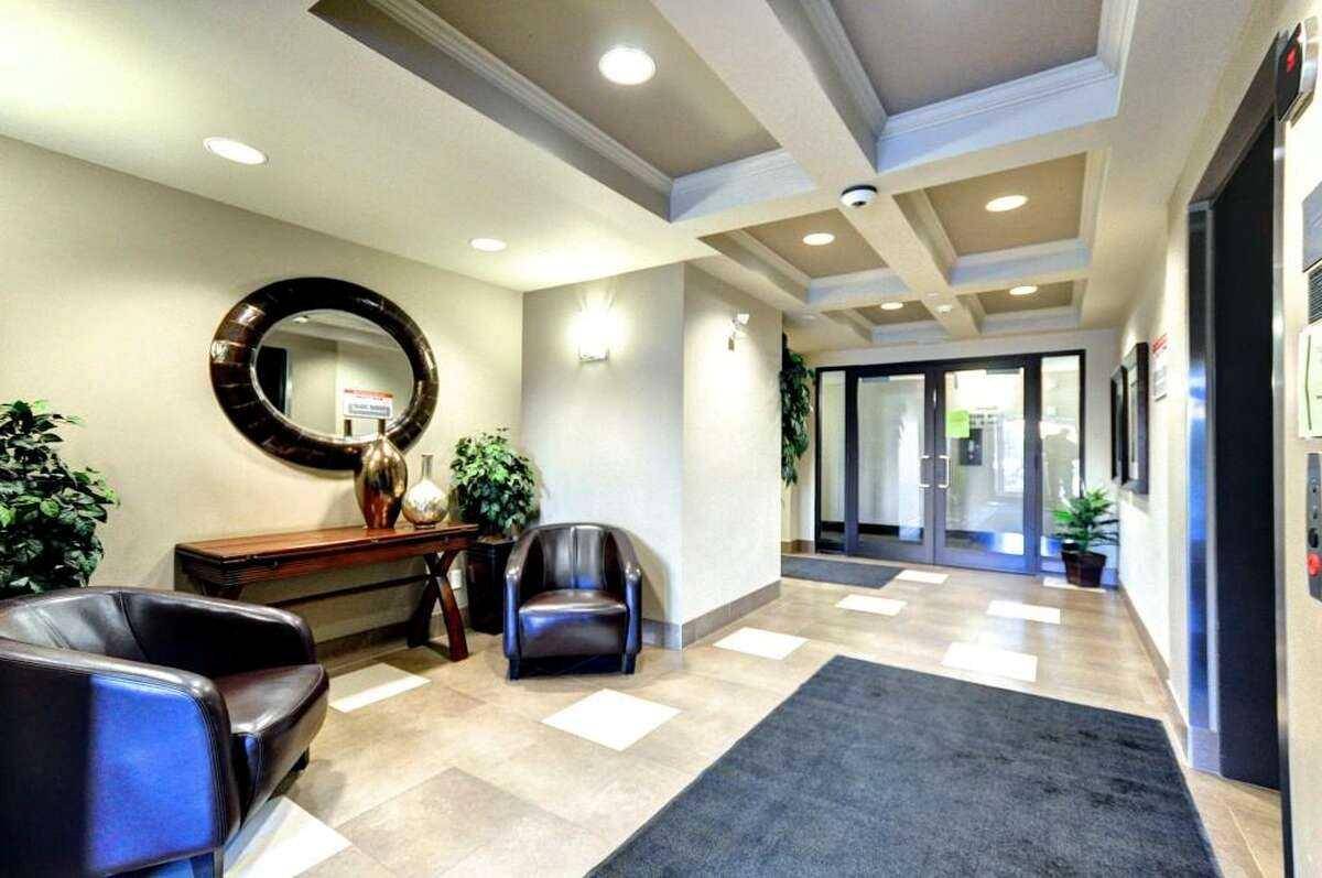 Fort Mcmurray, AB T9K 0N3,135C Sandpiper RD #3312