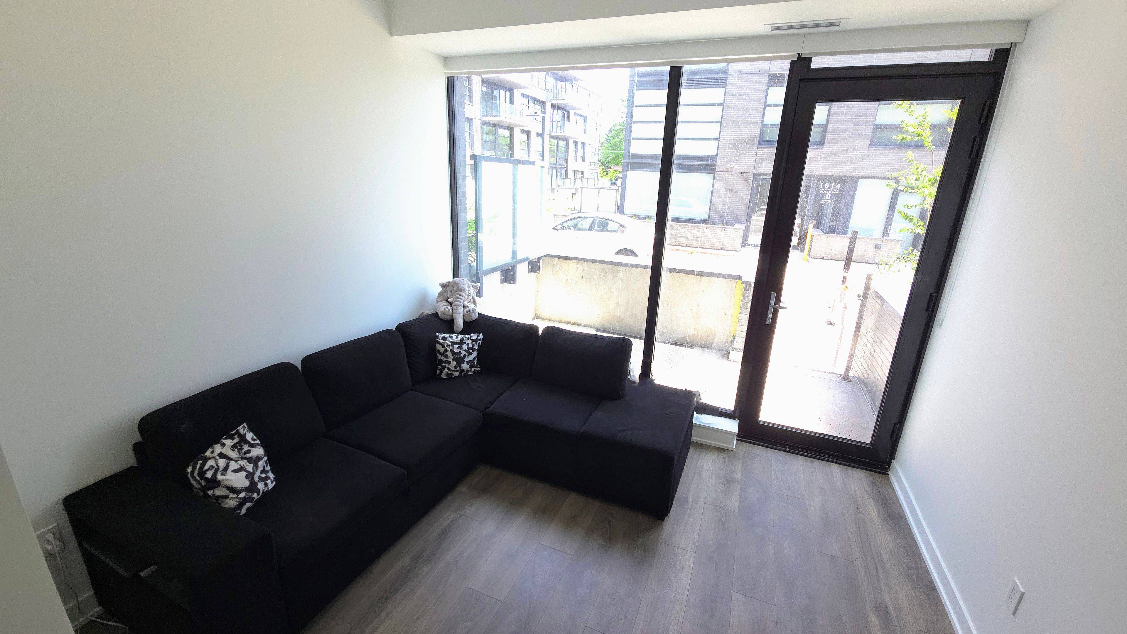 Whitby, ON L1N 0P5,1610 Charles ST #164