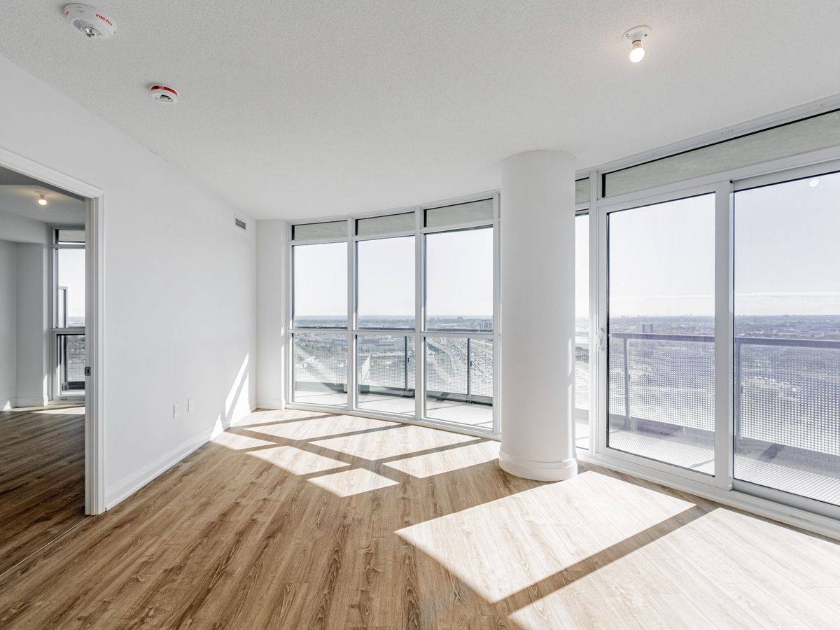 Toronto W08, ON M9B 0E4,30 Gibbs RD #2609