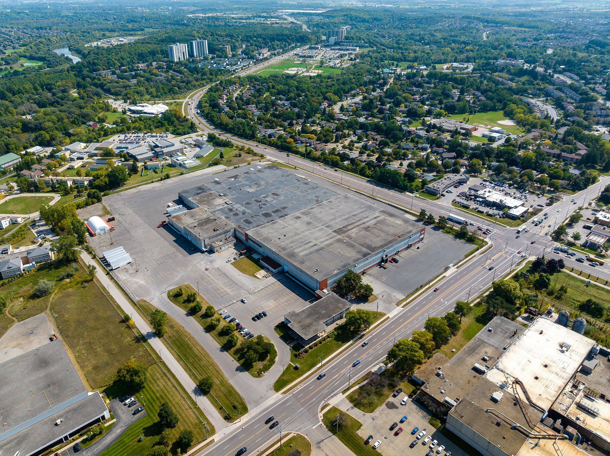 Kitchener, ON N2C 1L3,530 Manitou DR
