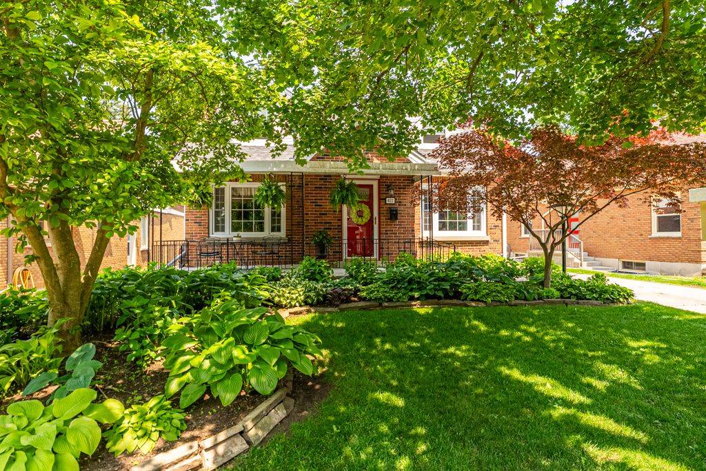 London East, ON N5Y 3P8,622 ST JAMES ST