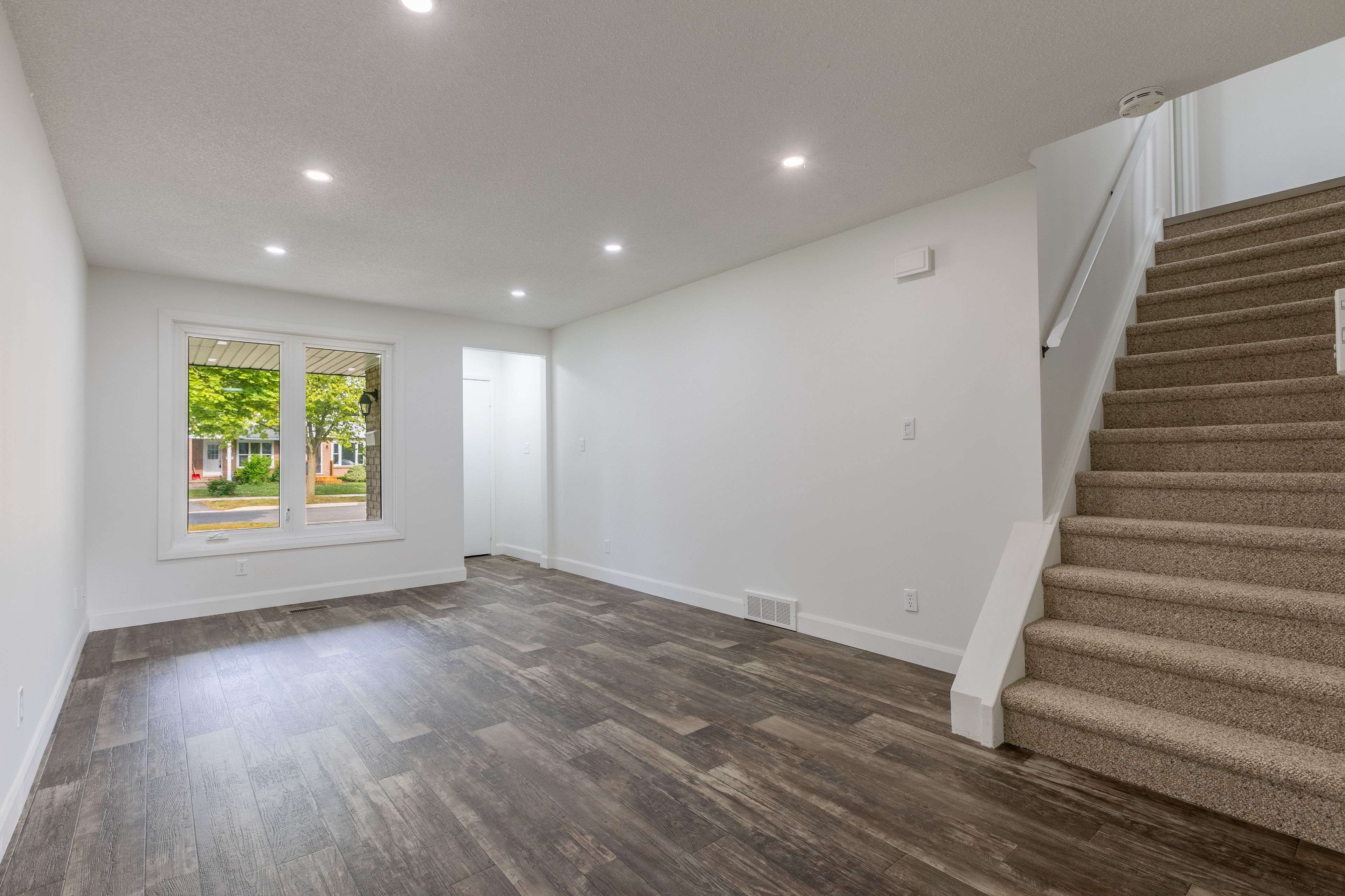 Welland, ON L3C 5Y3,111 Northgate DR