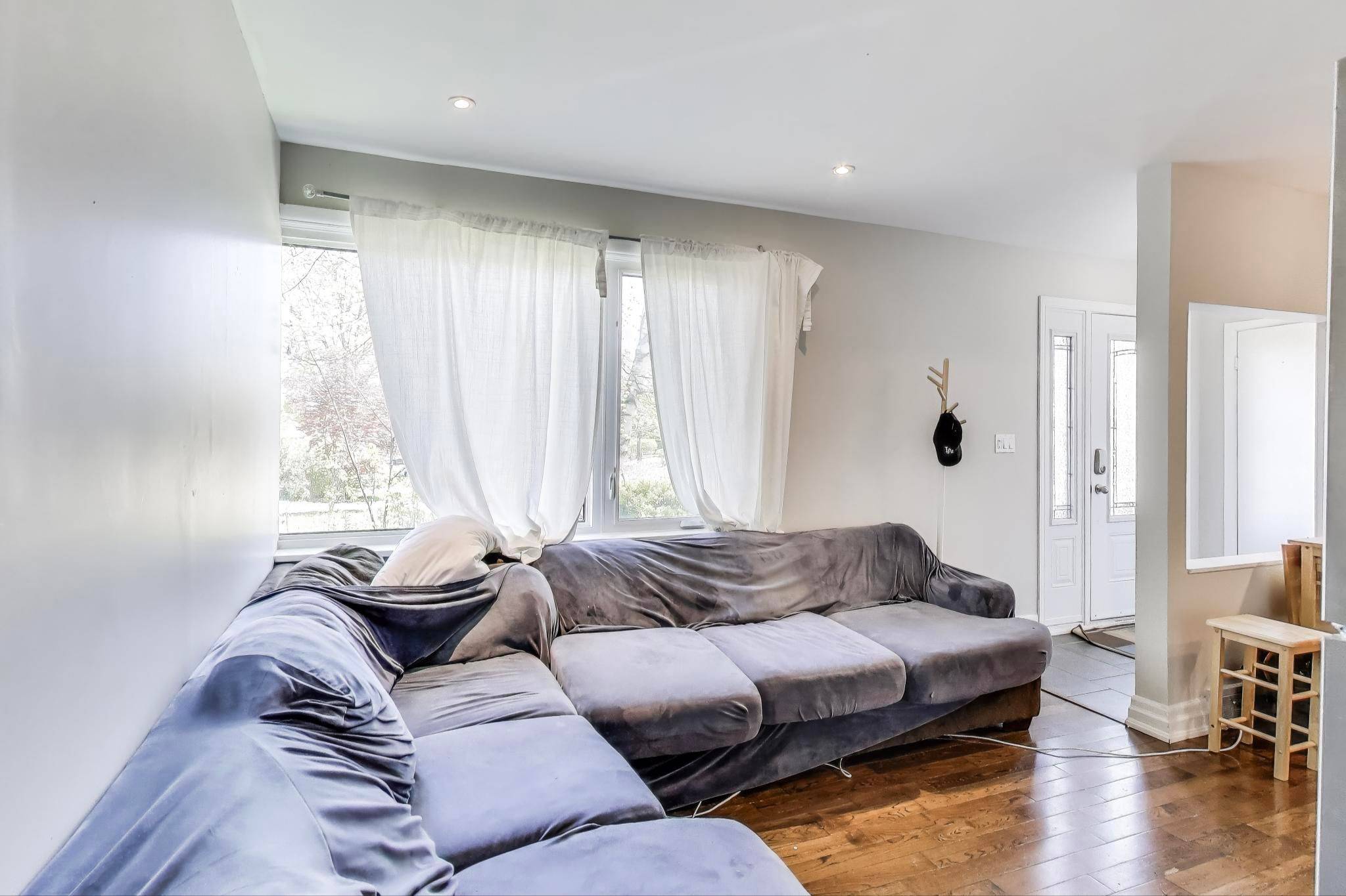 Hamilton, ON L8S 2R9,68 Harold ST