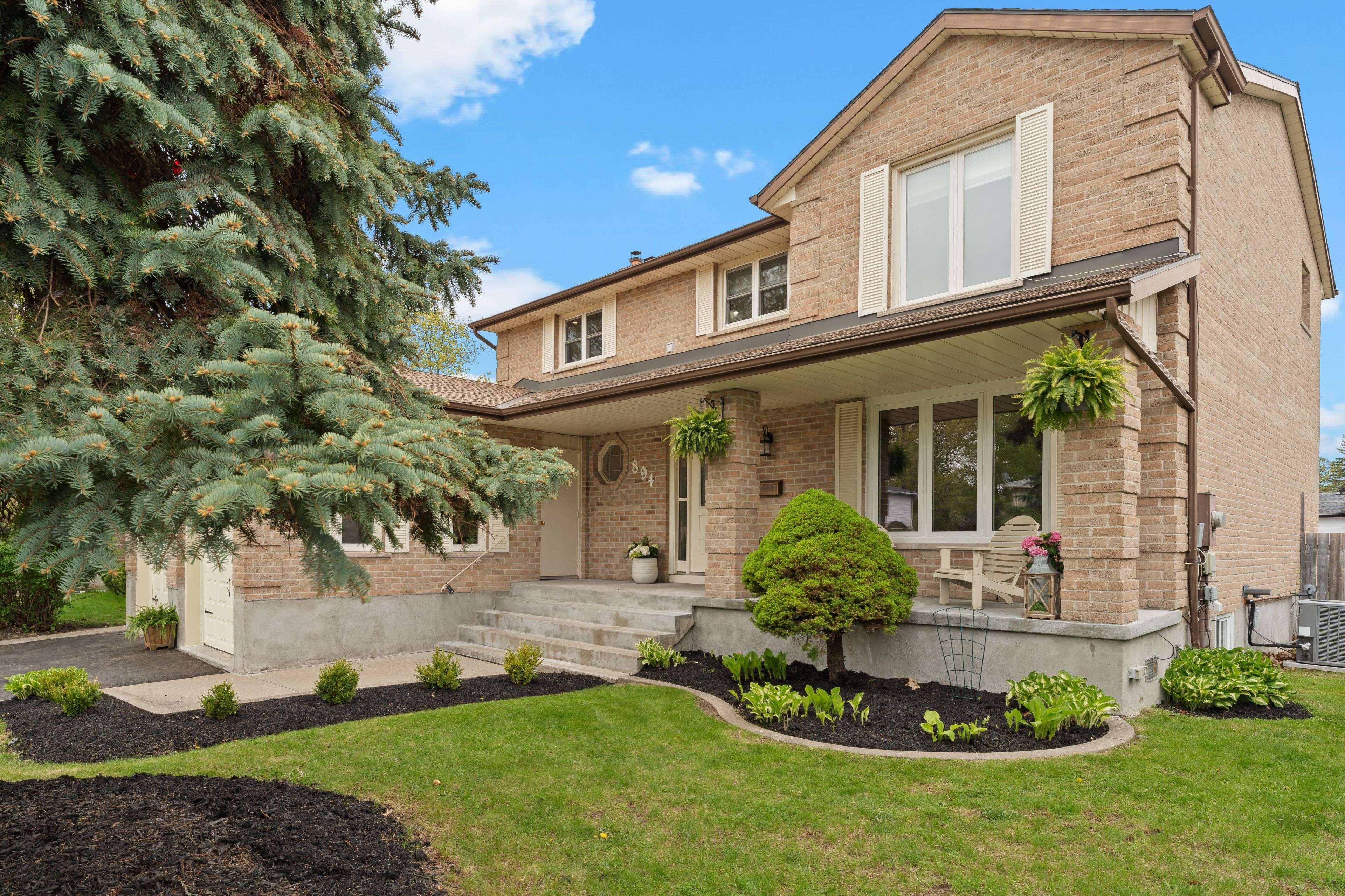 Kingston, ON K7P 1P5,894 Rowantree CRES