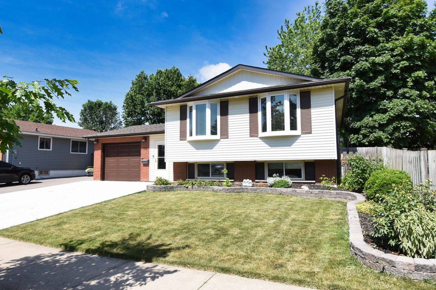 Hamilton, ON L8J 1E4,59 Yorkdale CRES