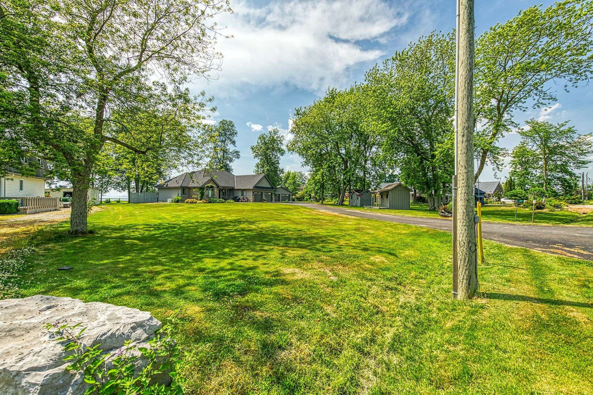 17 BATES LN, Haldimand, ON N1A 2W8