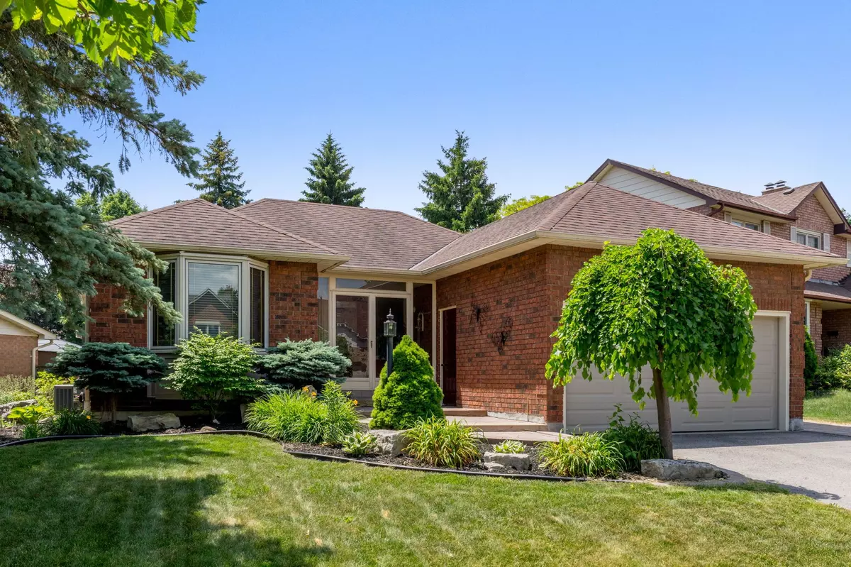 Whitby, ON L1N 6W8,52 Canadian Oaks DR