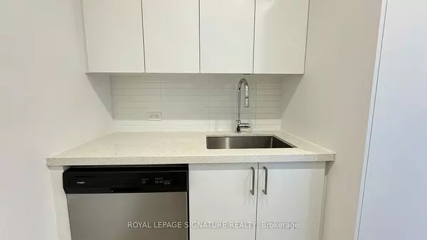 Toronto C06, ON M3H 0E3,30 Tretti WAY #1011