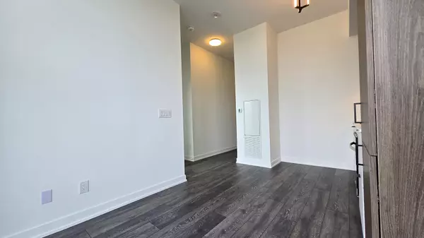 Richmond Hill, ON L4C 5V6,8888 Yonge ST #801