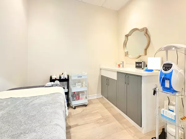 Markham, ON L6E 0H8,9582 Markham RD #104