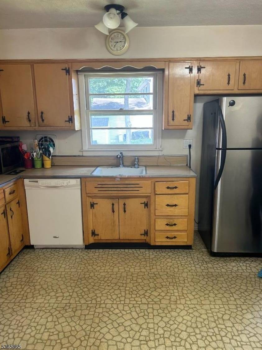 West Orange Twp., NJ 07052,9 Bromley Drive