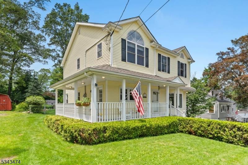 Hopatcong Boro, NJ 07843,106 Chincopee Ave