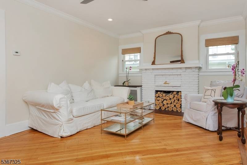 Montclair Twp., NJ 07043,708 Valley Rd #2