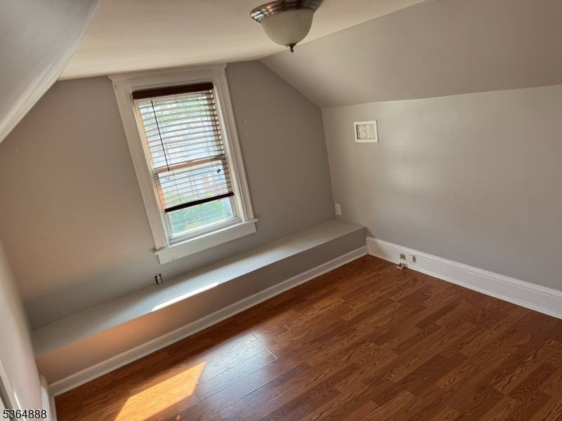 Hillside Twp., NJ 07205,23 Long Ave #2