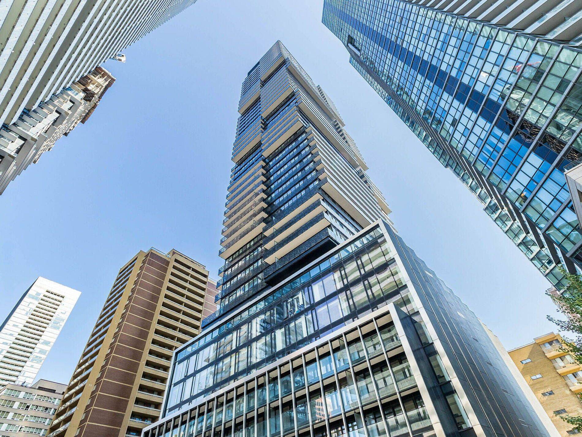 55 Charles ST E #2706, Toronto C08, ON M4Y 0J1