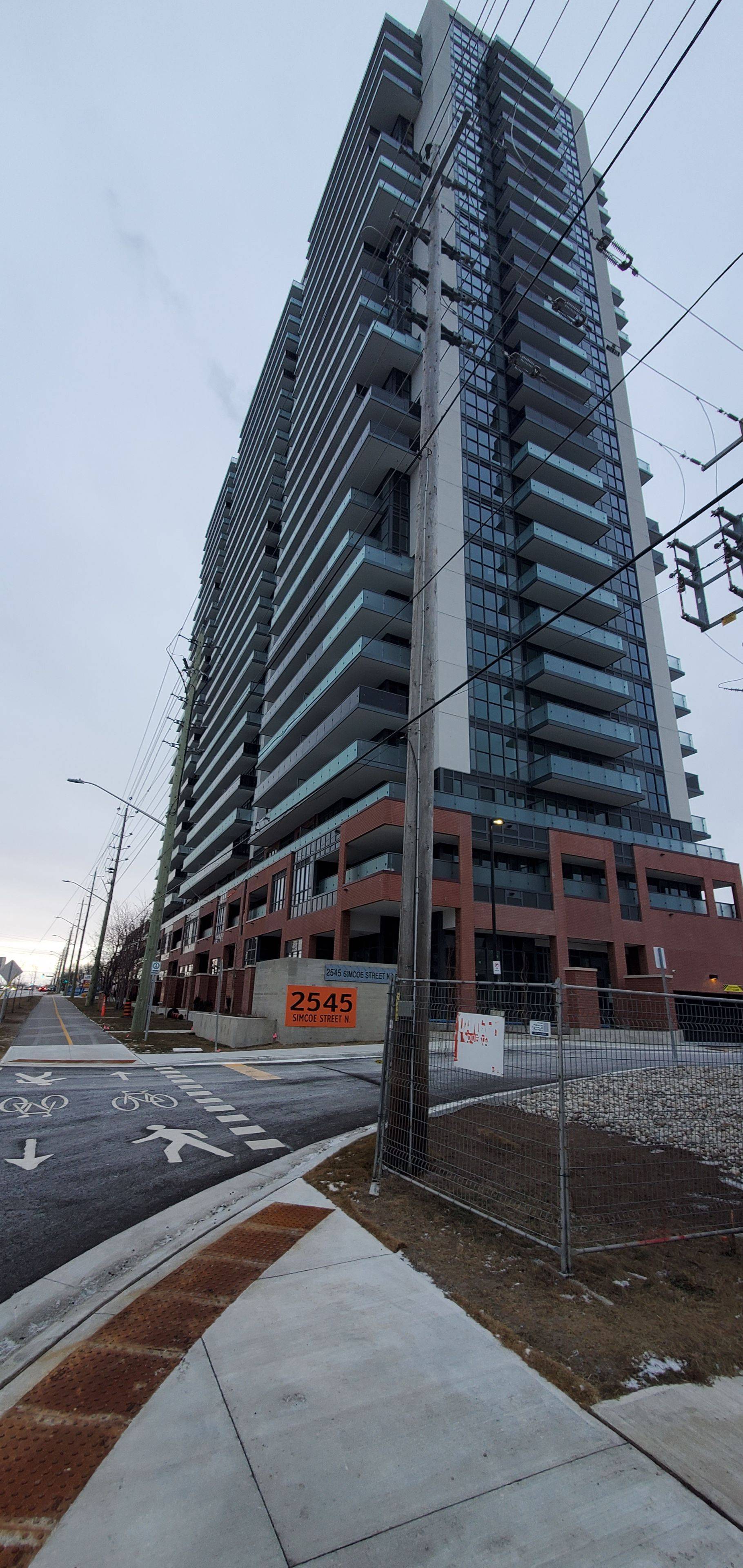 Oshawa, ON L1L 0W3,2545 Simcoe ST N #2602