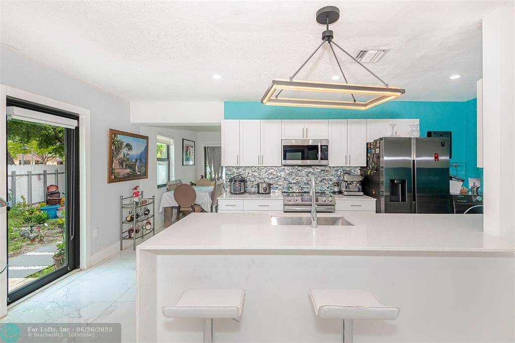 Hollywood, FL 33024,841 N 69th Ave