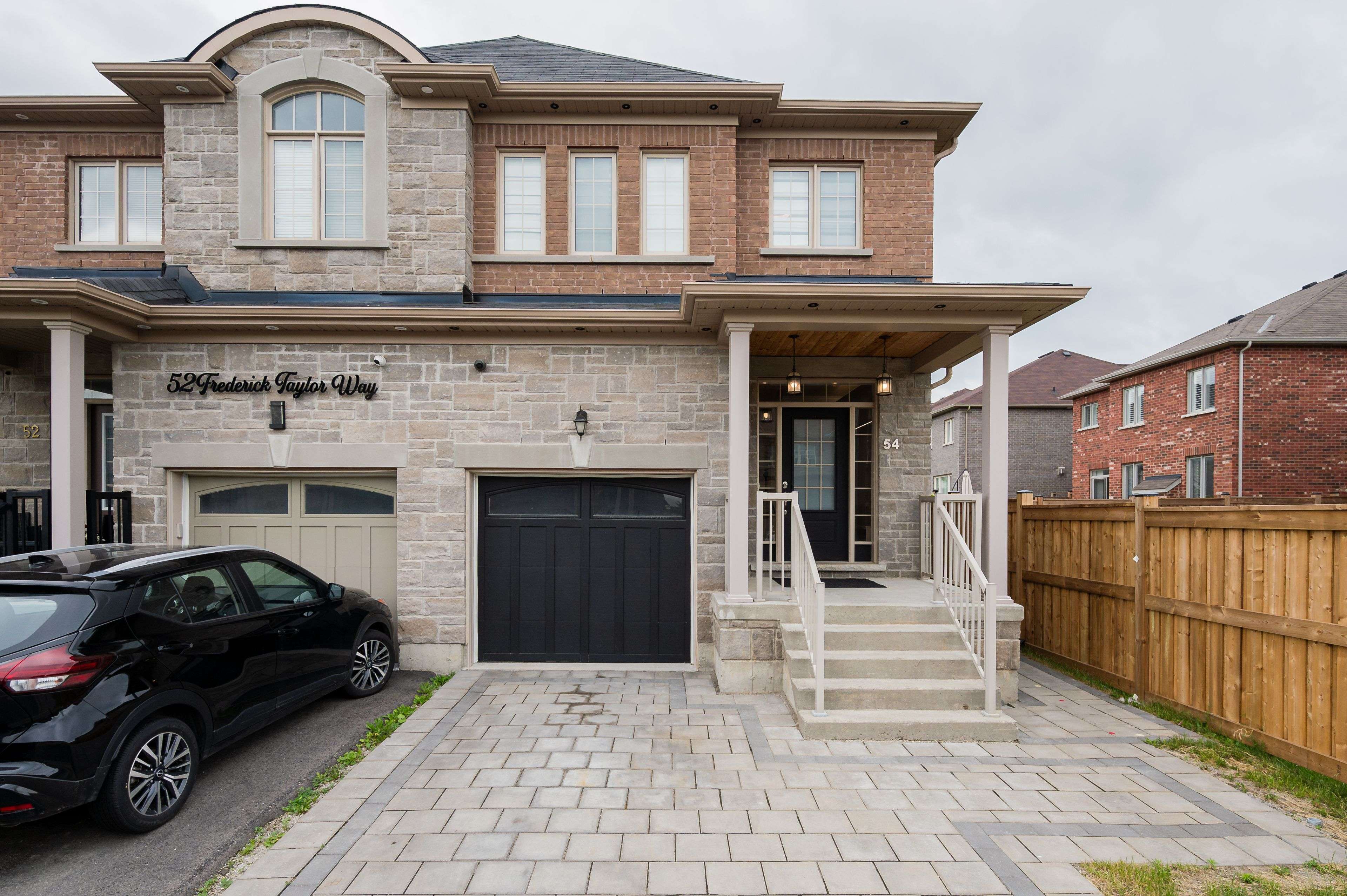 East Gwillimbury, ON L0G 1M0,54 Frederick Taylor WAY