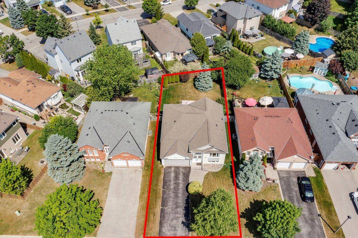 East Gwillimbury, ON L0G 1M0,131 Mainprize CRES