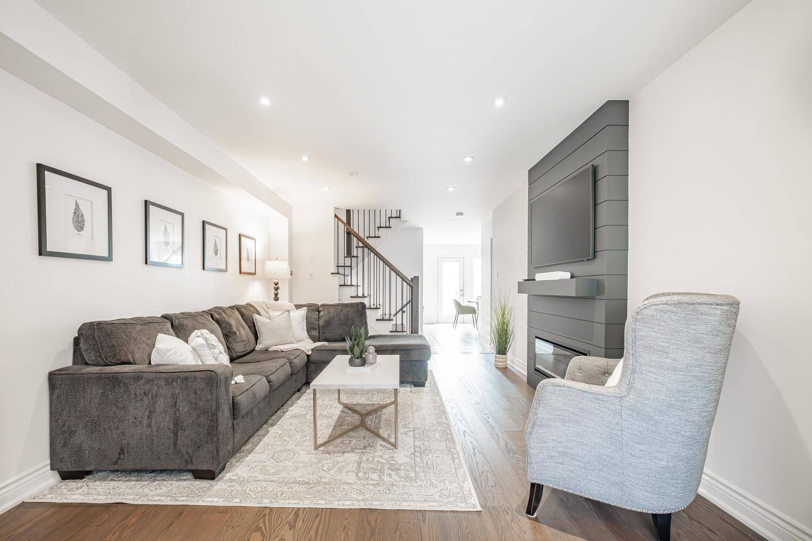 Whitchurch-stouffville, ON L4A 0T5,32 Northway AVE